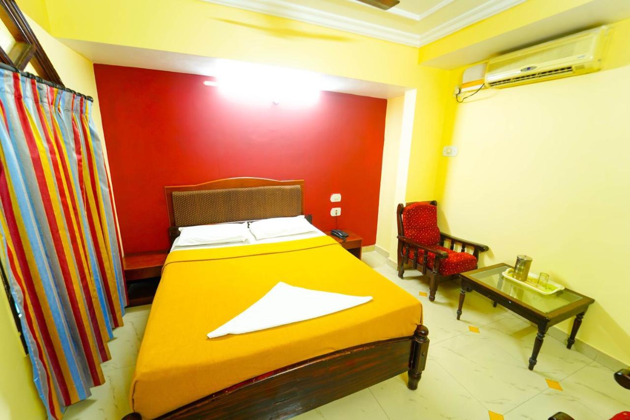Amogha Residency Hotel ไมซอร์ ภายนอก รูปภาพ