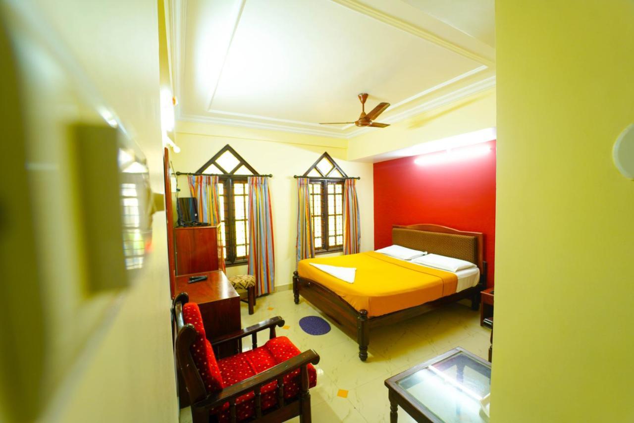 Amogha Residency Hotel ไมซอร์ ภายนอก รูปภาพ