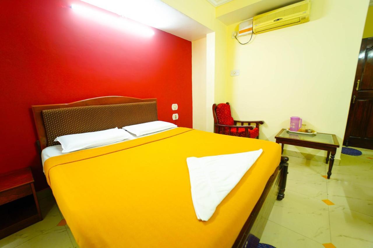 Amogha Residency Hotel ไมซอร์ ภายนอก รูปภาพ